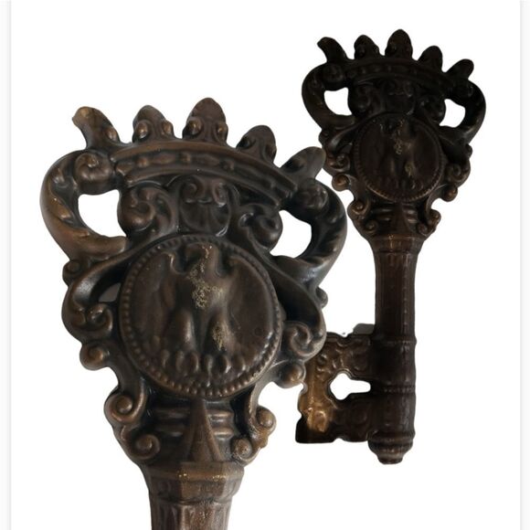 Vintage Wall Decor Skeleton Key - Picture 1 of 9